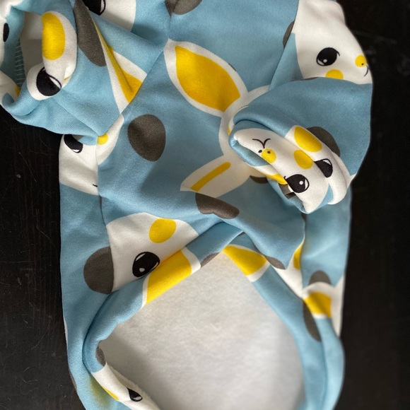 Dog sweater with rabbit print - Picture 2 of 2